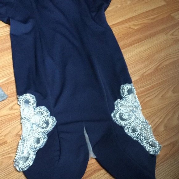 Dress - Picture 4 of 4